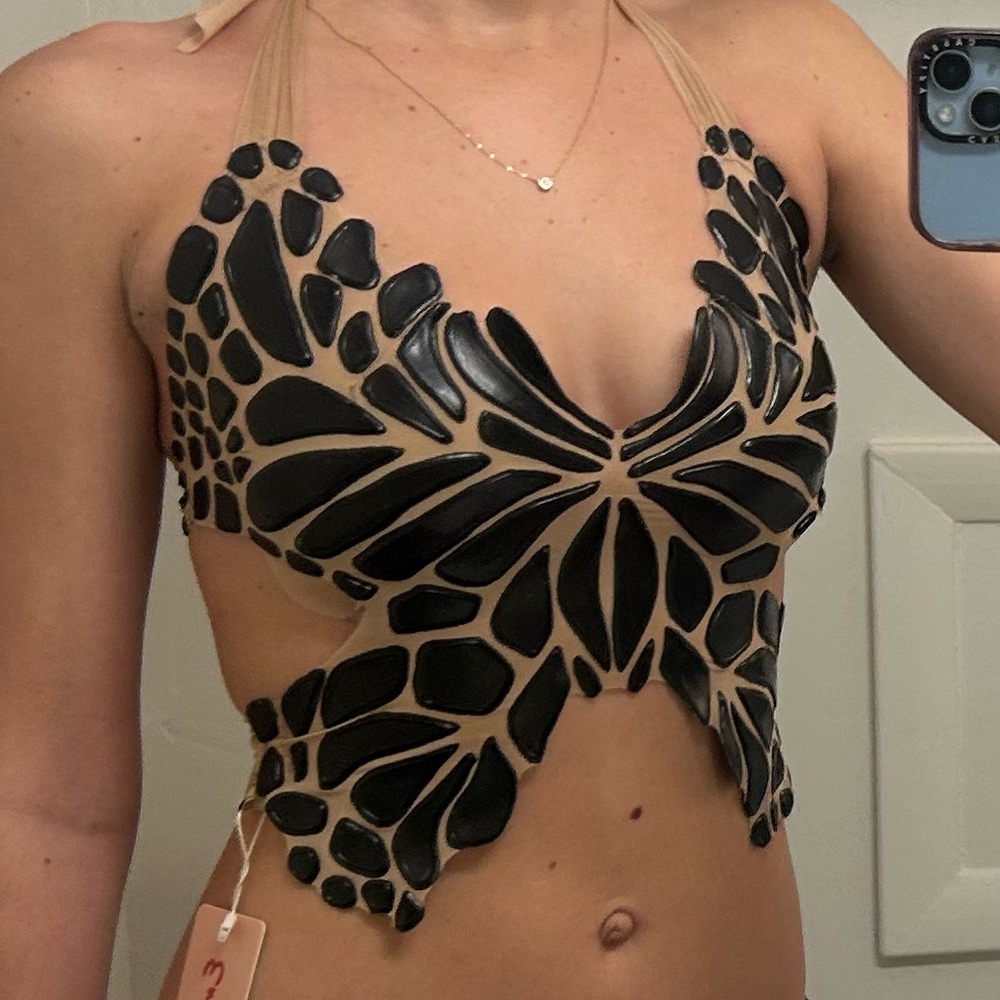 Ema Savahl Butterfly Top - Picture 3 of 5